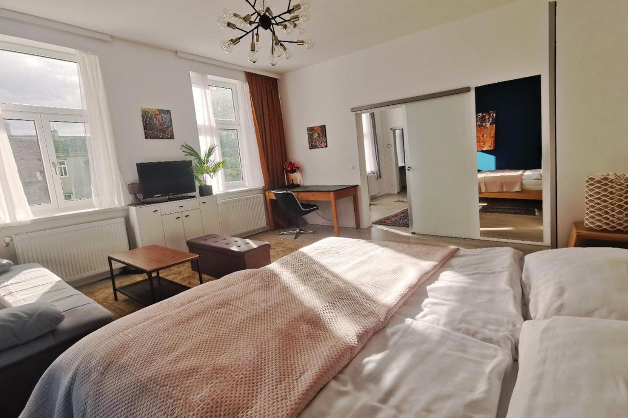 Vienna Palm Apartments Екстериор снимка