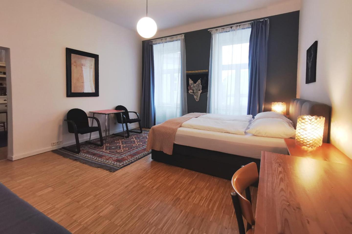 Vienna Palm Apartments Екстериор снимка