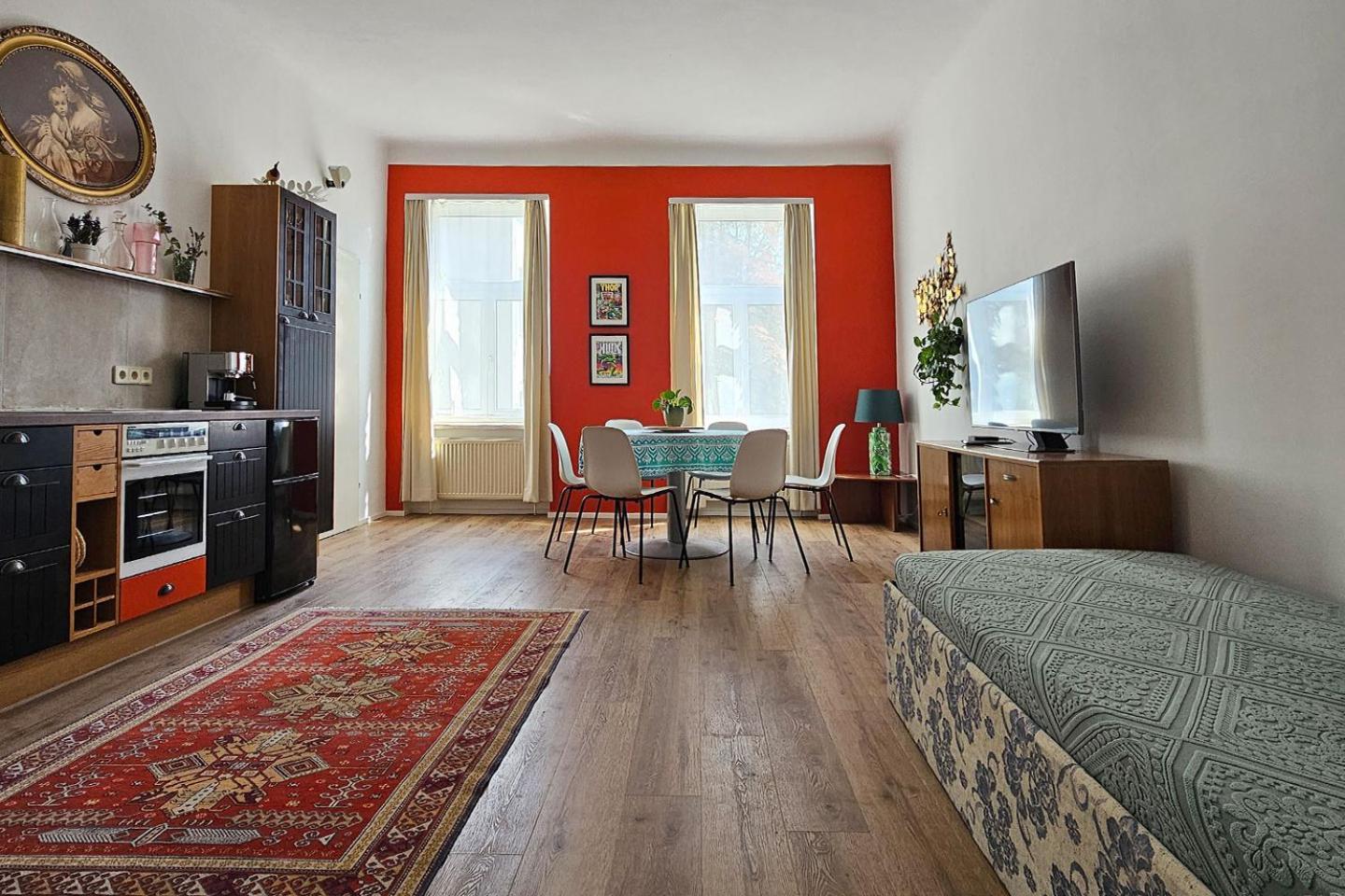 Vienna Palm Apartments Екстериор снимка