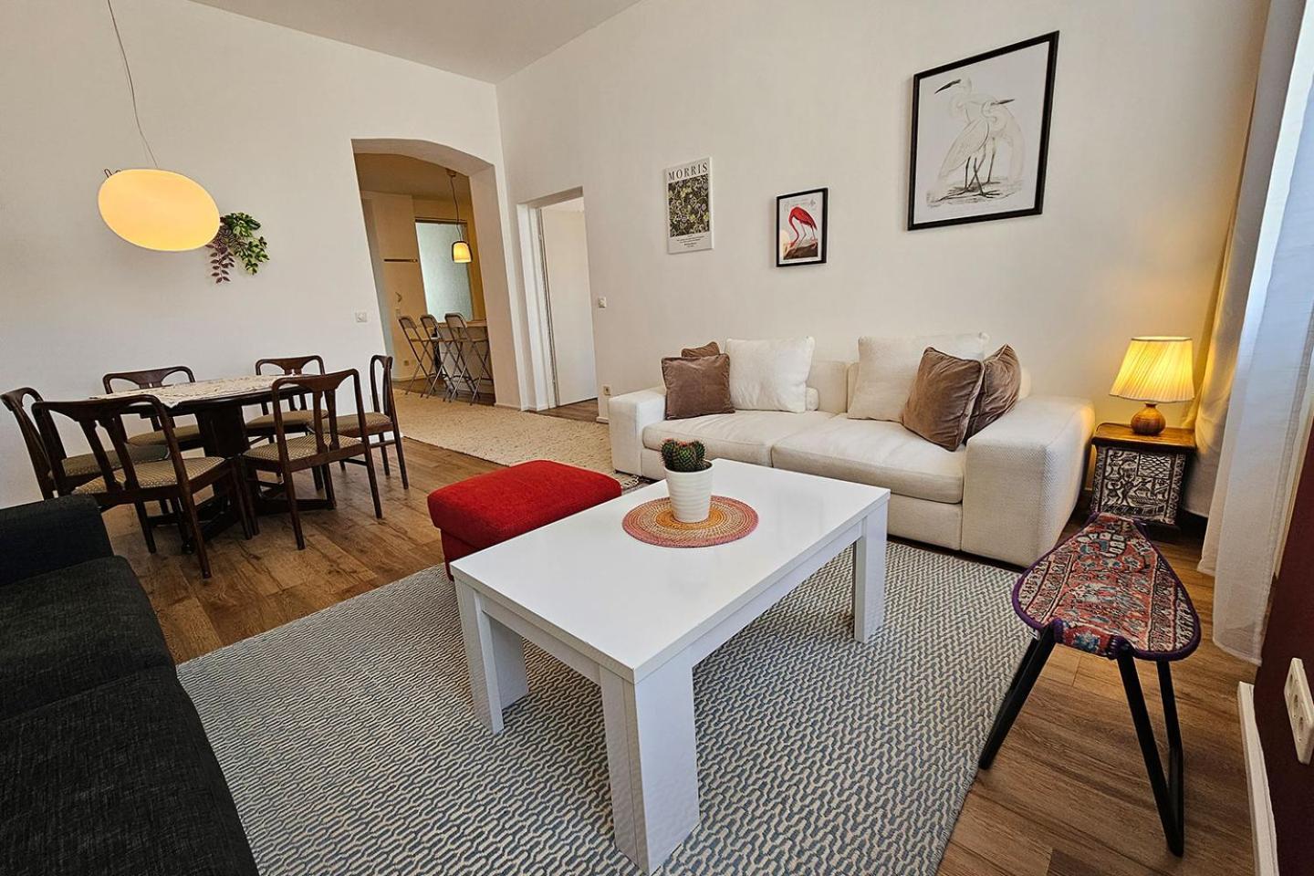 Vienna Palm Apartments Екстериор снимка
